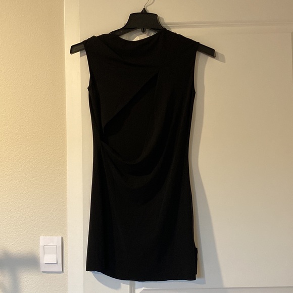 Parallel Dress - Picture 2 of 6